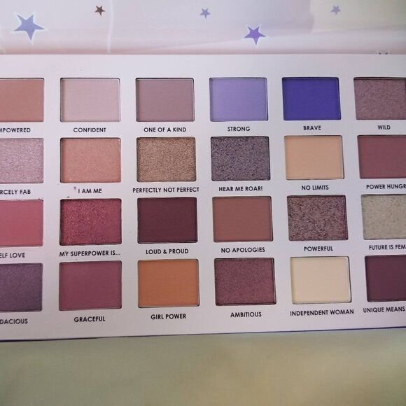 Ciate London - I Am Woman 24 Shade Eyeshadow Palette V2 - Picture 5 of 9